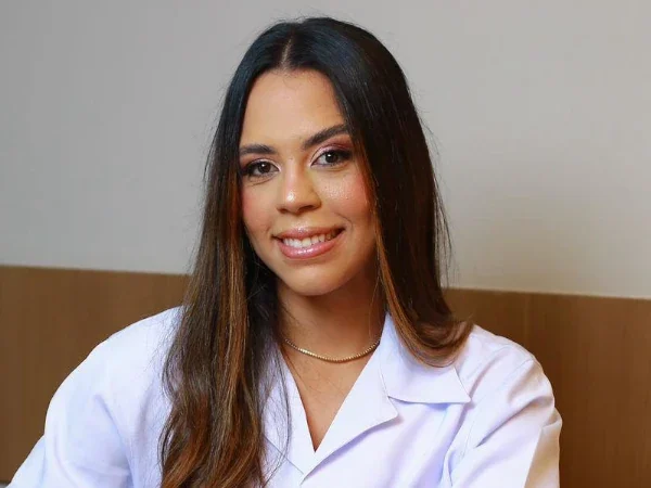 dra déborah aliança veterinária neurologia ortopedia clínica meu pet e companhia